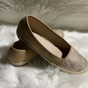 Alexis Harrison flats